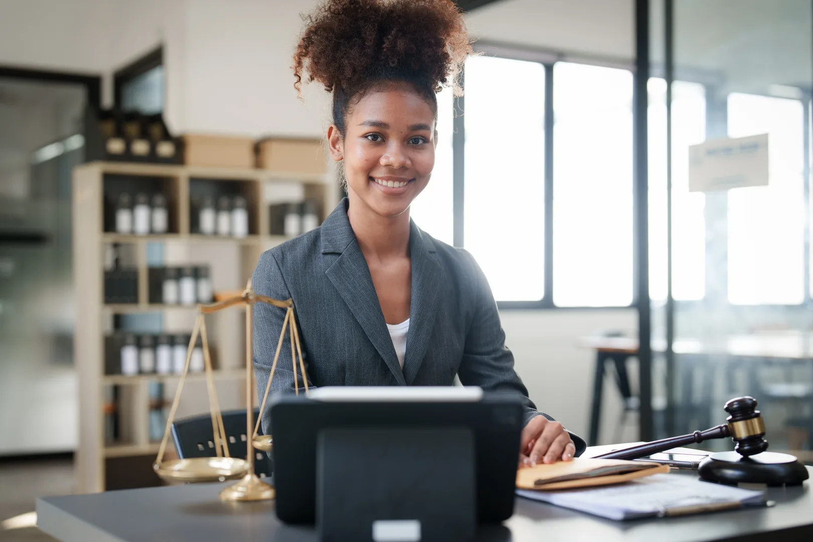 How Lawyers Can Use AI to Generate More Client Leads Online