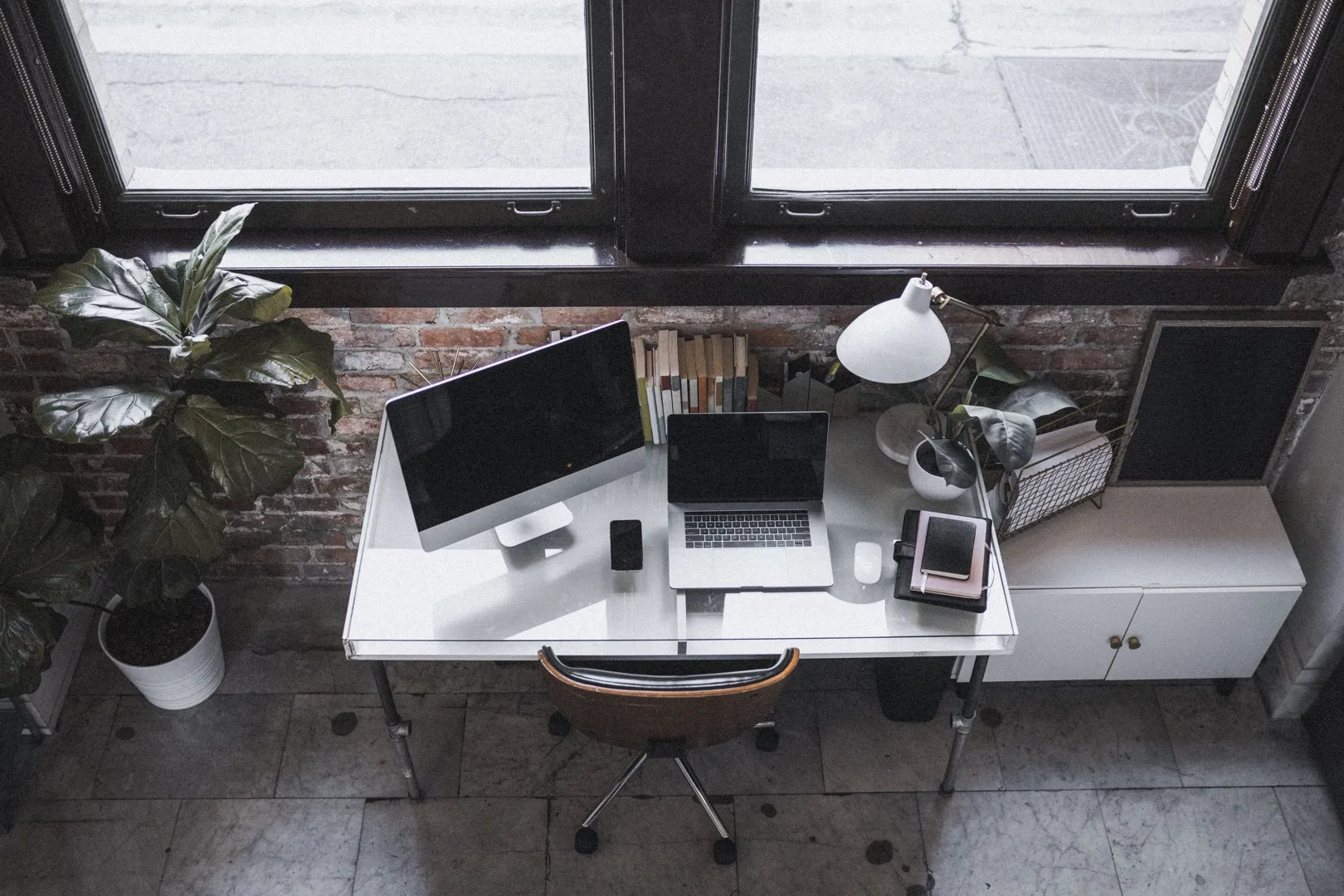 How Restaurants Can Use AI to Create Content That Drives Reservations